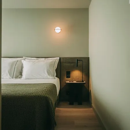 Hotel 705 Prime